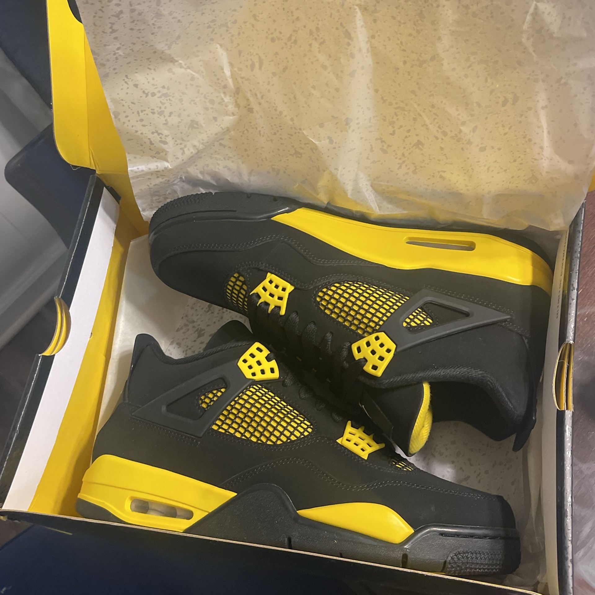 Air jordan 4Retro  nuevos