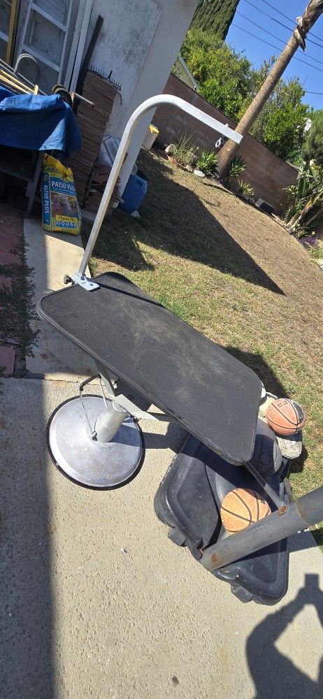 Pet Grouming Swivel And Ajustable Table 