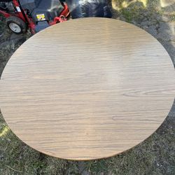 Table With (4) Chairs 