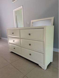 White Dresser with Mirror