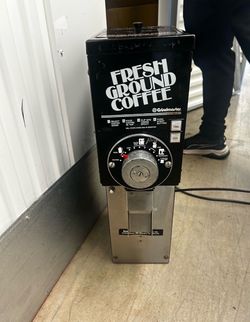 Coffee Grinder, commercial, retail industrial, factory. Grindmaster 875S