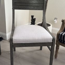 6 Sturdy Brand New Chairs