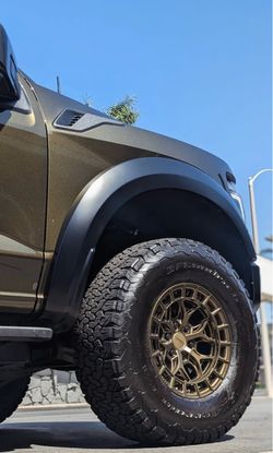 Vossen HFX-1 in Bronze with Bfgoodrich KO2 Tires Available / DM for Sizing !!