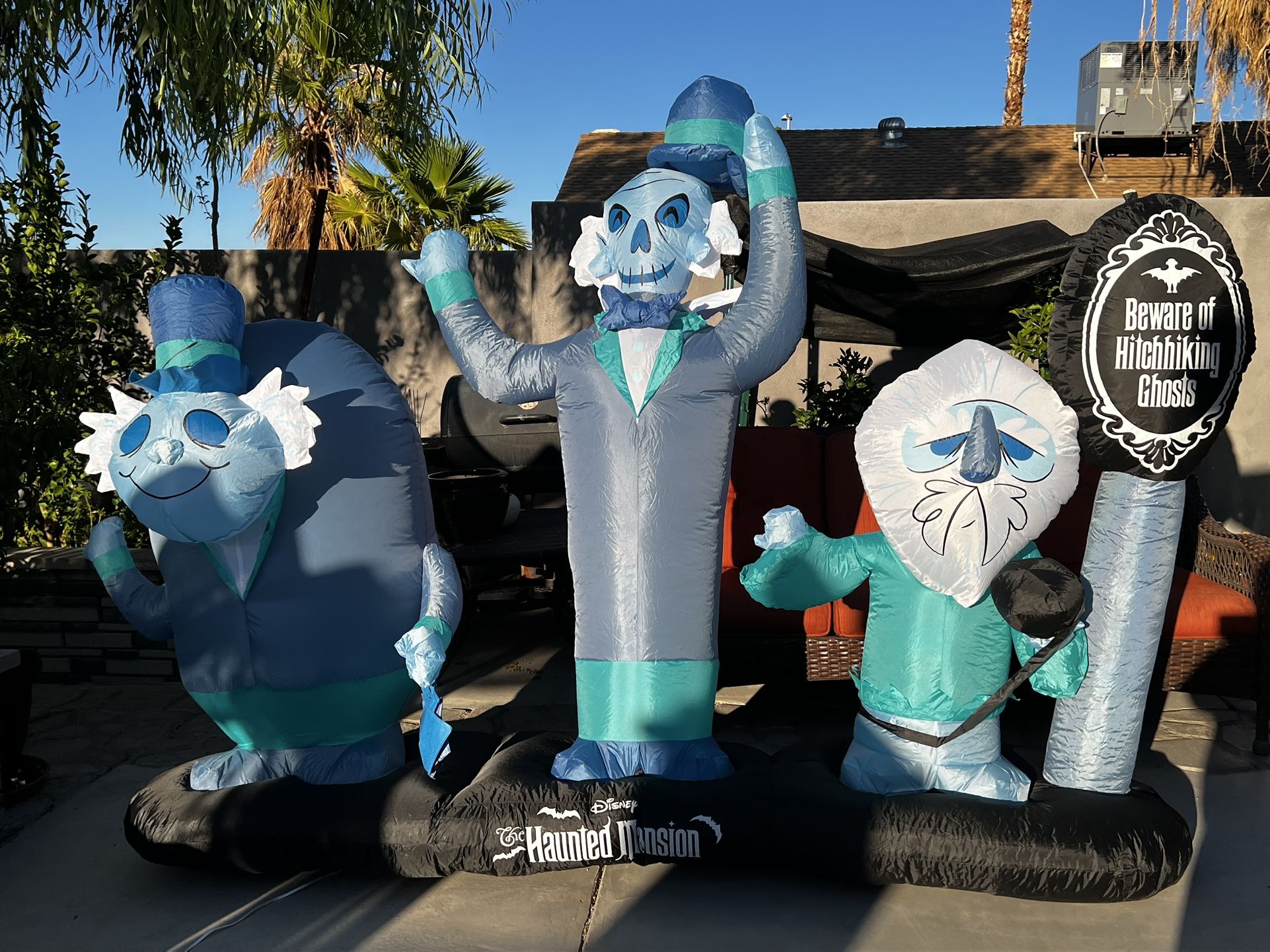 Disney The Haunted Mansion Hitchhiking Ghosts Blowup Inflatable Light Up 9ft