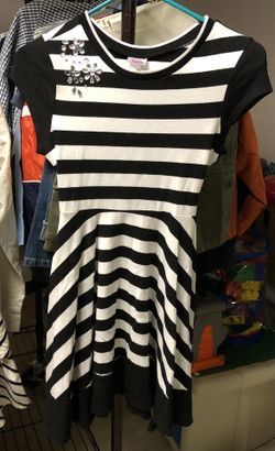 Young girl dress