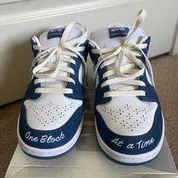 Born & Raised Nike SB Dunks size 11