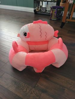 Baby chair/seat.