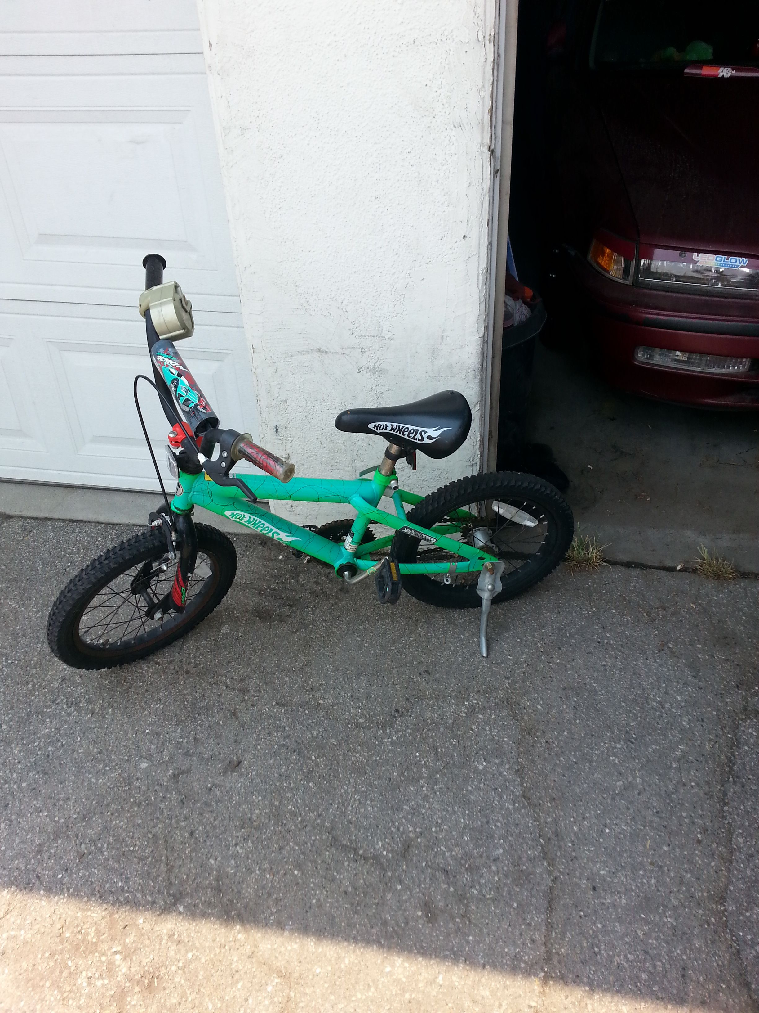 Hotwheels bicycle 16" BOYS used