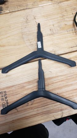 Samsung TV legs