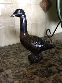 Vintage Avon glass goose cologne bottle still for great for man cave decor