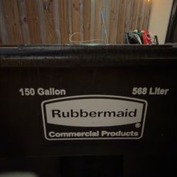 RUBBERMAID 150 gal. Ice Therapy Stock Tank, Black, 58" L , 39" W