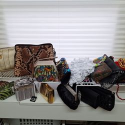 Womens Handbags And Accessories