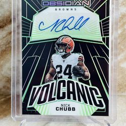 NFL 2023 Panini Obsidian Cleveland Browns Nick Chubb Autographed Insert 17/25 