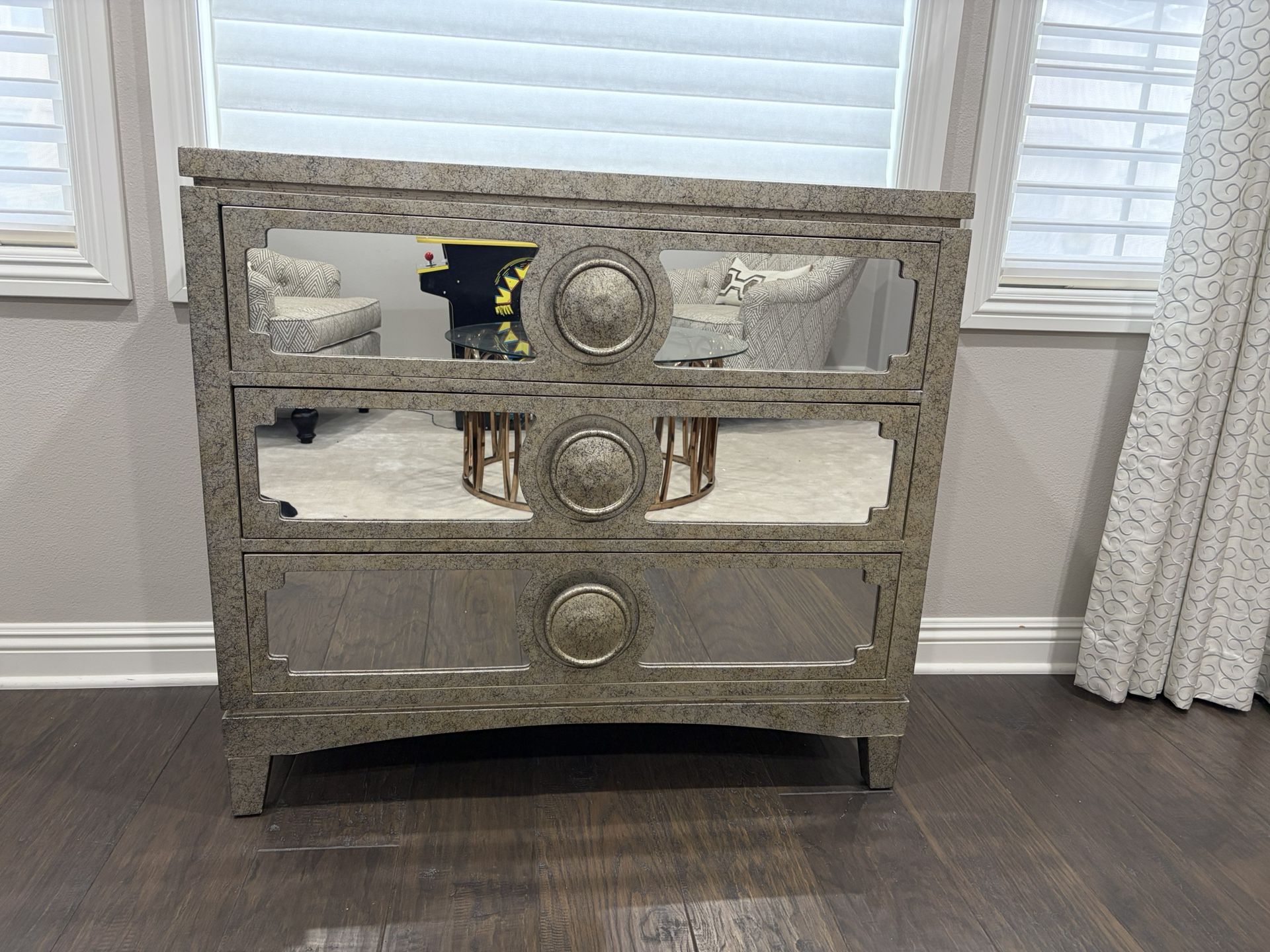 Beautiful Mirror Dresser