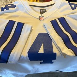 Nike NFL “On Field” Dallas Cowboys Dak Prescott #4 jersey, size XL