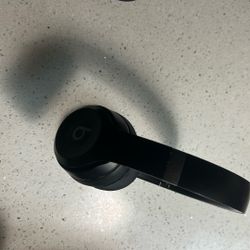 Beats solo 4