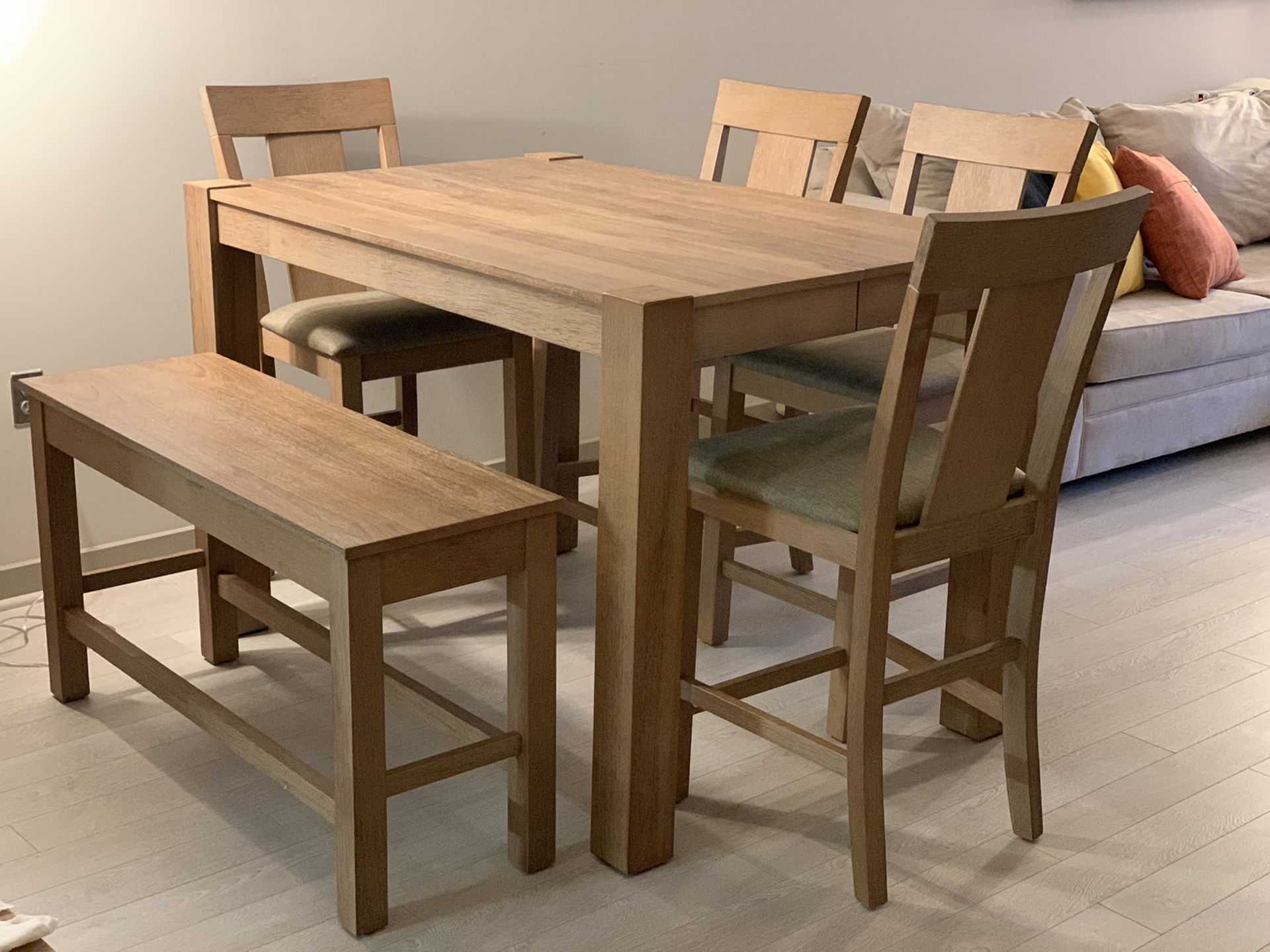 7 Piece Dining Room Set with Storage Bench & Server