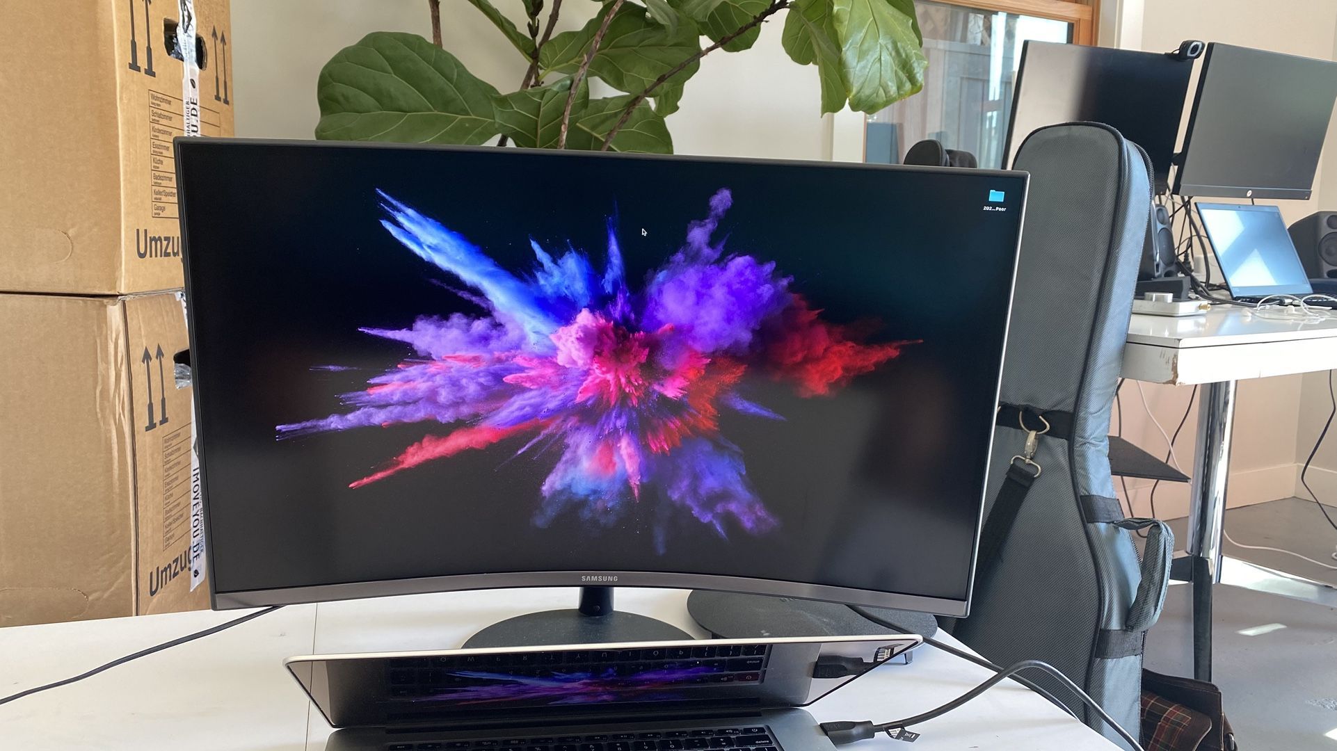 Samsung Curved 27.5” Monitor - As New