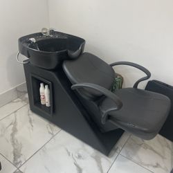 Hair Washing Station 