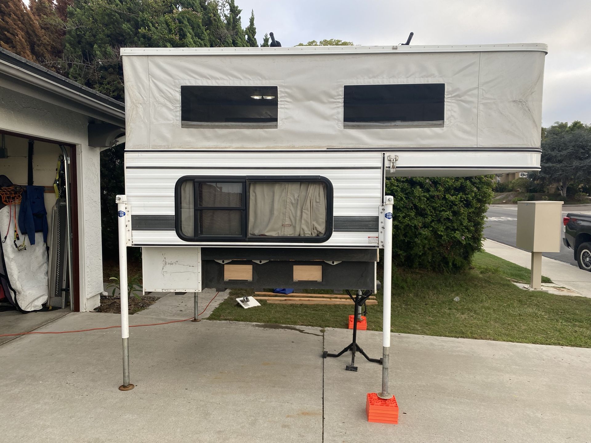 2016 Four Wheel Camper Fleet for Sale in Encinitas, CA OfferUp