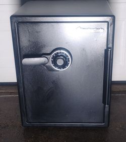 Large Sentry Combination Safe