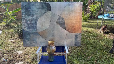 Decorative picture with flower vase