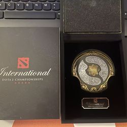 DOTA 2 2020 The International Championship AEGIS 98% NEW