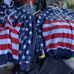 2 BEAUTIFUL SWEATERS SIZE L AND M