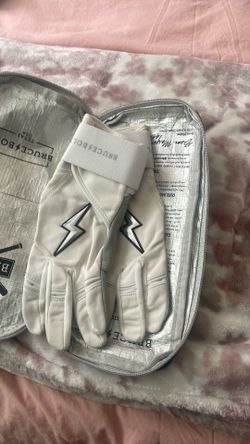 Bruce bolts batting gloves