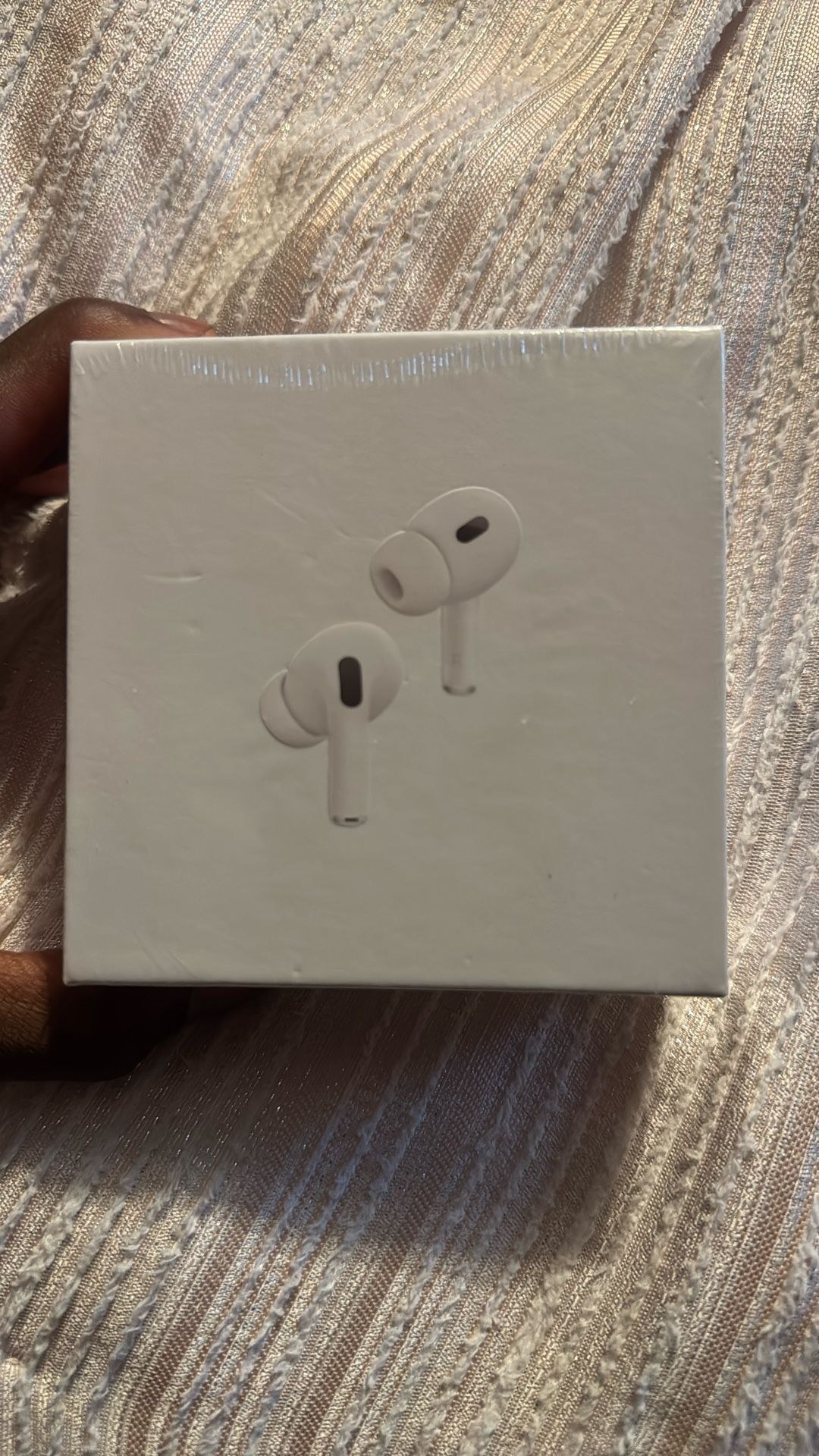Apple AirPods Pro 2nd Generation with MagSafe Wireless Charging Case - White