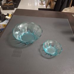 Anchor Hocking Retro Depression Glass 2 PC Chip & Dip Bowl Set In A Lovely Blue Glass 8"W & 4.5"W