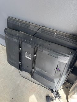 Insignia Flat Screen TVs