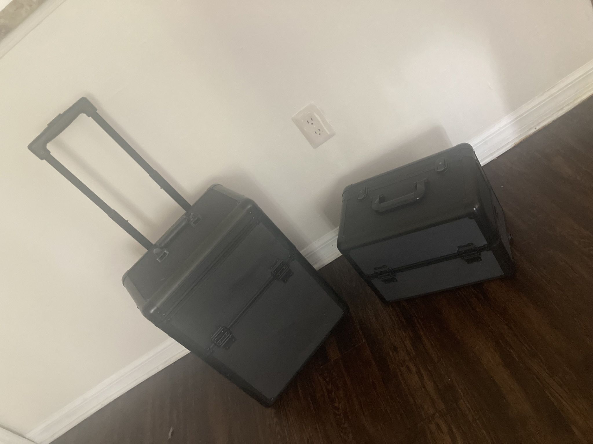 Yaheetech Makeup rolling case