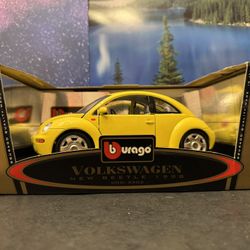 1:18 Scale 1998 Volkswagen Beetle Diecast Car. New Unopened.