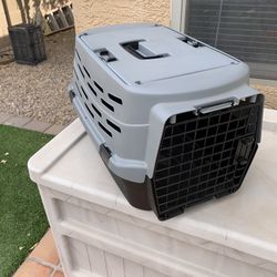 Small Dog Or Cat Crate 