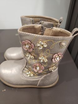 Size 7c boots