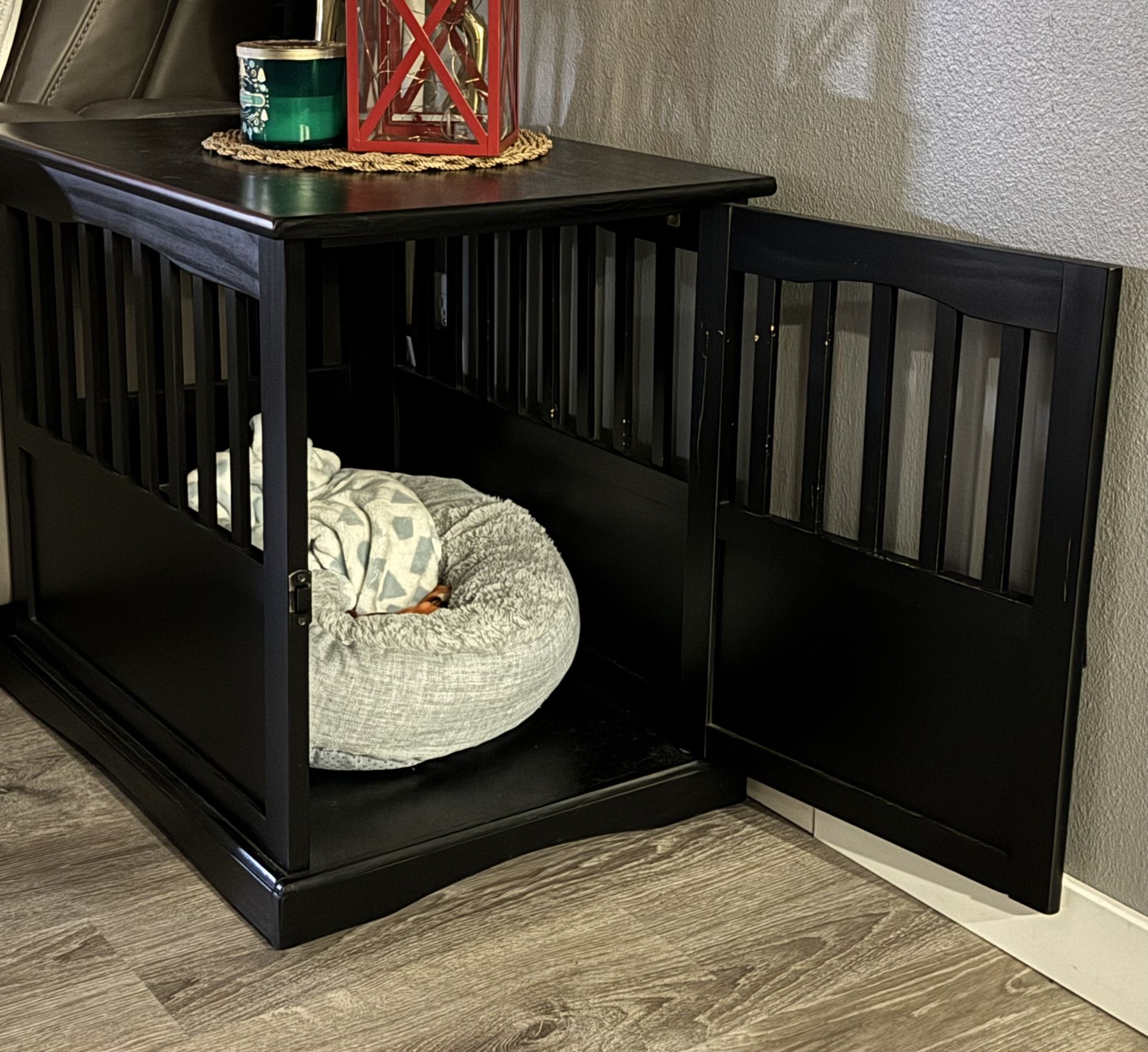 Black Dog crate end table