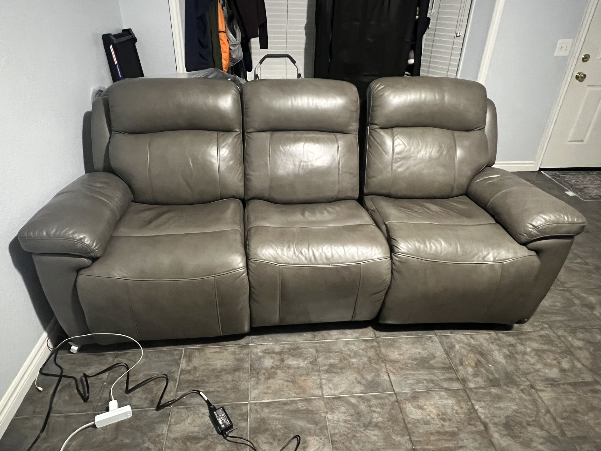 3 Seat Electric Recliner sofa With Charging Ports