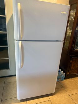 Refrigerator in good conditions