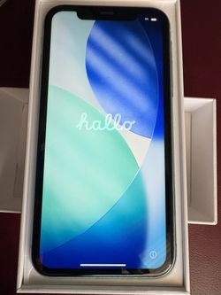 I PHONE 11 GREEN 6x3” W. NEW EARPOTS: EXCELLENT PR-OWNED CONDITION: 1 WALL CHARGER/CABLE: 1 TEMPERED GLASS PREMIUM SCREEN PROTECTOR IP11: 1BTS DNA PHO