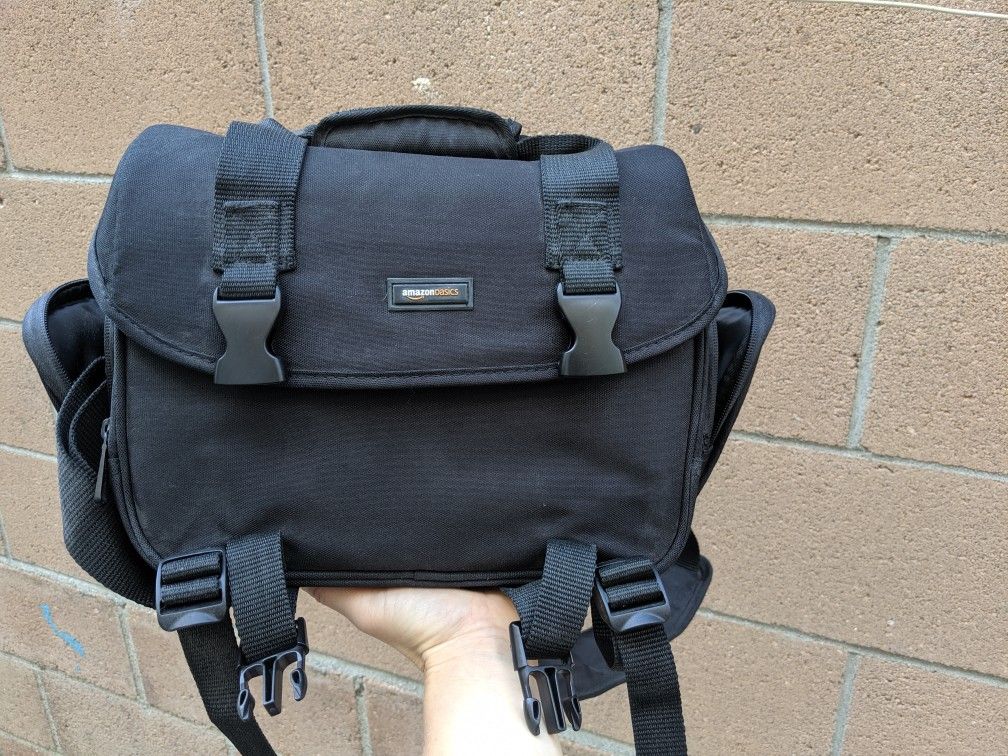 Amazon basics DSLR camera bag