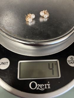14K real gold/ real pearl earrings 