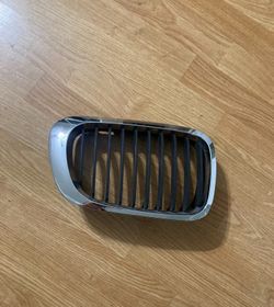 Bmw E46 Left Grille
