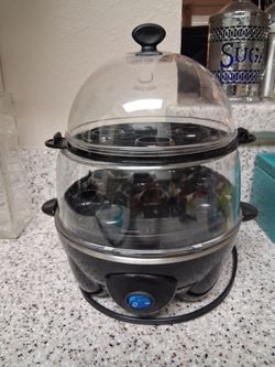 Dash Deluxe Egg Cooker for 12