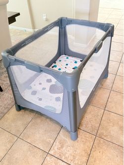 Uppababy 4Moms Portable Pack and Play Crib