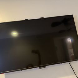 43” Sharp Tv With Roku