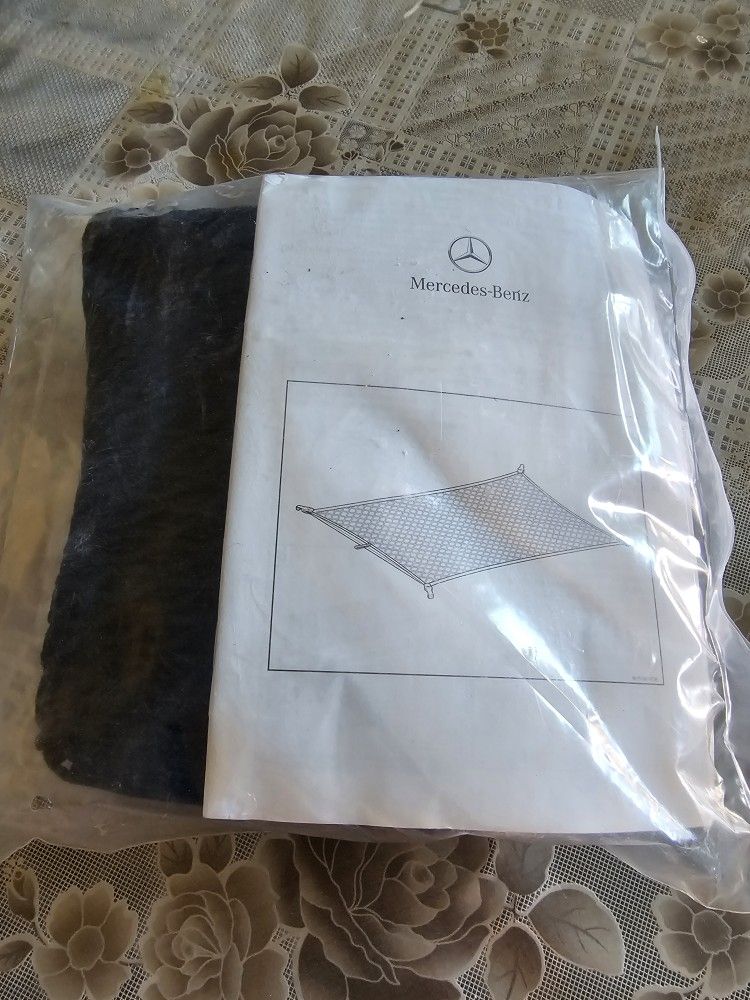 2020 Mercedes Benz Trunk Net