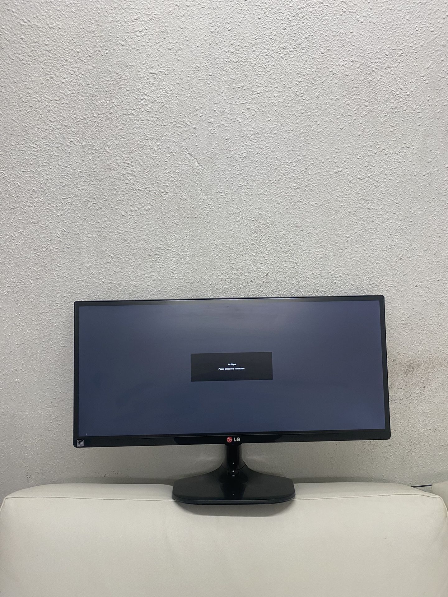 Lg Monitor 25 Inches With HDMI Port