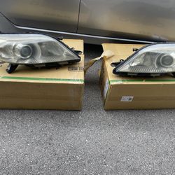 2012 Toyota Sienna Headlights 