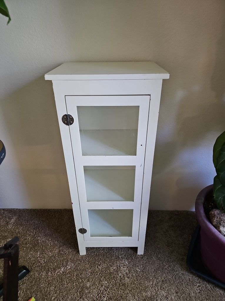 Free Small White Bookcase